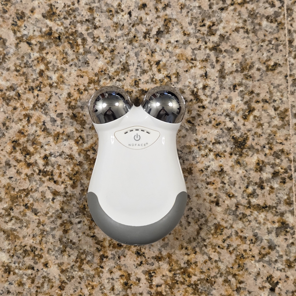NuFACE Mini Facial Toning Device